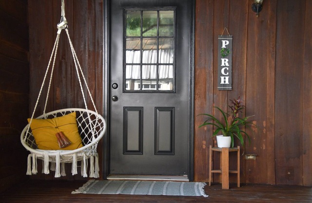 Sleeps 4, Rustic, Secluded