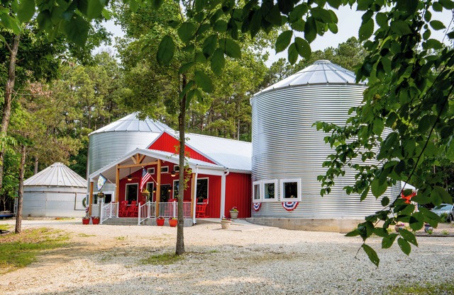 Destination BNB in 2 grain bins and large red barn outside Hermann, Missouri USA