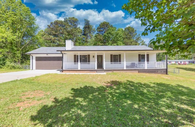 Sleeps 8, Lake Lanier Hidden Gem