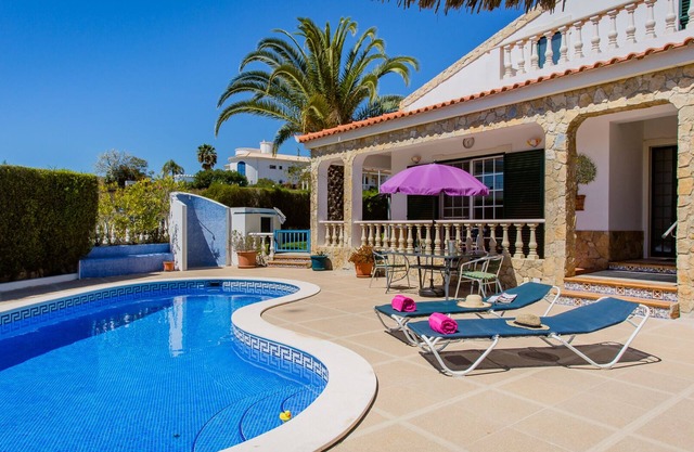 Geräumige Luxusvilla - eigener Pool - östliche Algarve - 5 Min. vom Atlanti