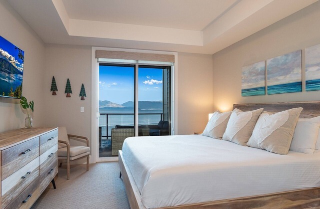 Jahreszeiten im Sandpoint - Neu eingerichtete Lakefront Condo - ideal für Familien