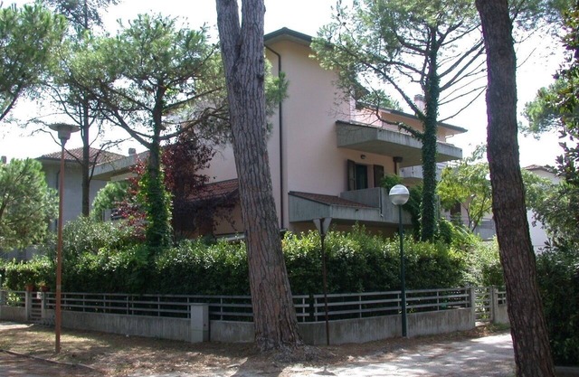 Slendida HAUS IN Villa mit privatem Garten