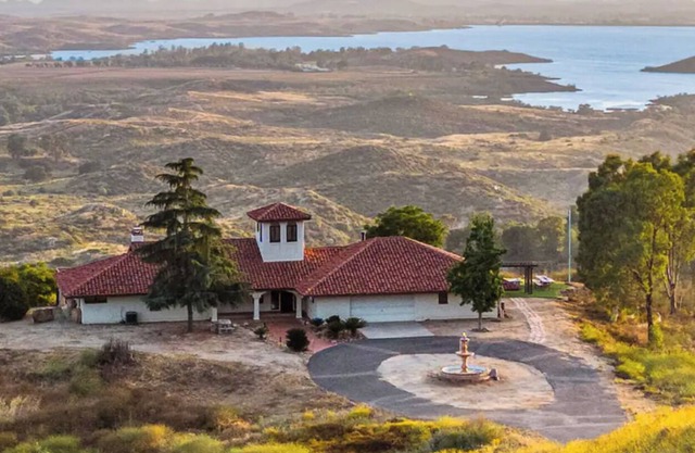 Slice of Heaven by AvantStay | Breathtaking Views!