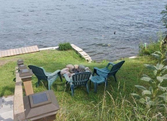 Slice of Heaven on the Otonabee WITH HOT TUB