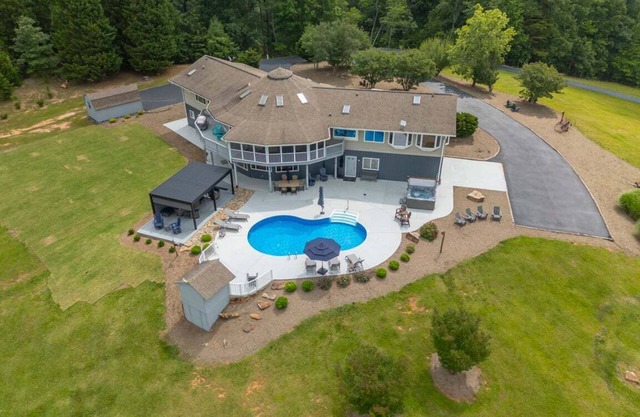 Smaland Farms: Tryon / Columbus / Asheville - In der Nähe von TIEC! Privater Pool & Whirlpool!