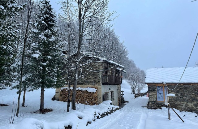Small chalet in intact hamlet