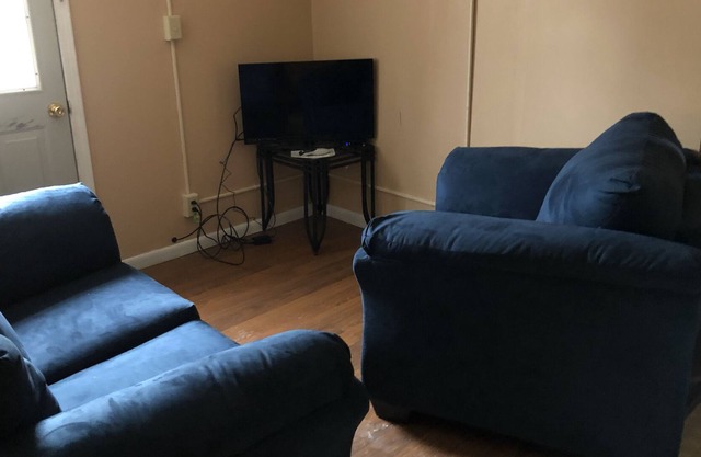 Small one Bedroom apt Near Fort Drum And 1000 Islandsmall 1