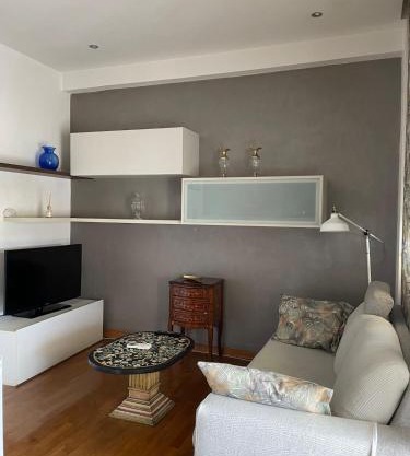 Small, romantic and bright apartment