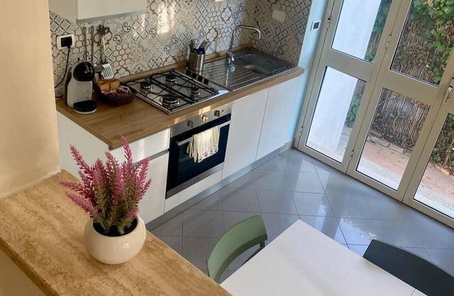 Small villa in the center 2 steps from the sea and Rome