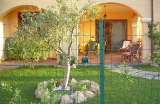 Kleine Villa mit Garten