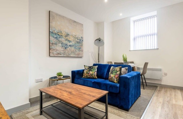Smart 2 Bed Budget Apartment in Central Doncaster