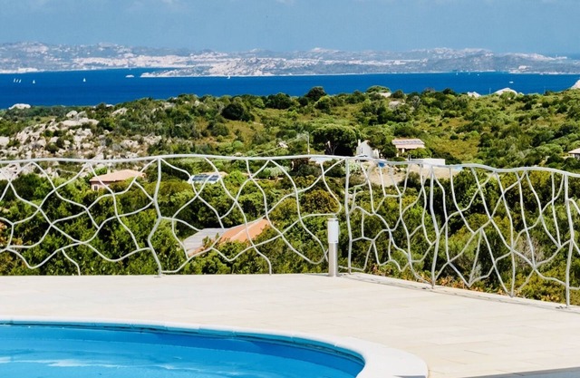 Außergewöhnliche Villa mit Meerblick in der Nähe von Porto Cervo