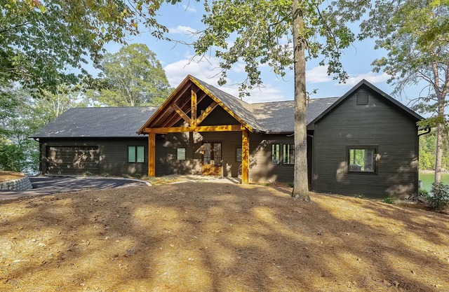 Smith Lake 5 Bedroom 5.5 bath with amazing view!