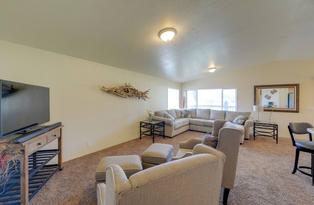 NEU! Smith River Home mit Bootstartzugang und Ansichten