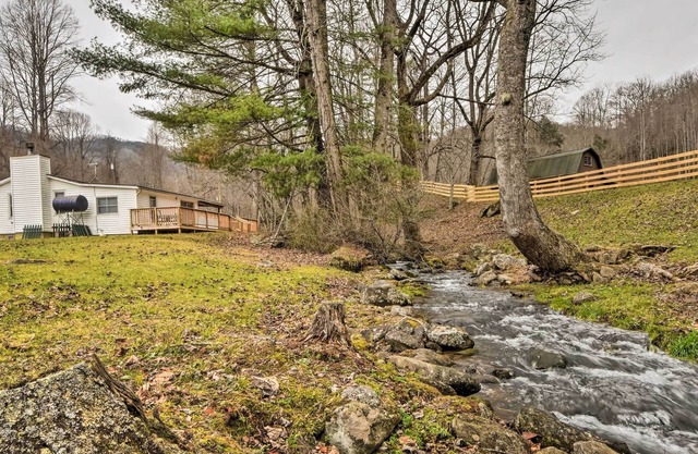 NEU! Smoky Mtn. Cabin w / Deck & Grill - Minuten zu AT!