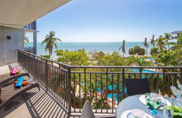 << GLATTE SEGELN AM STRAND >> Ocean Condo / Pool & Tennis + LAST KEY SERVICES ...