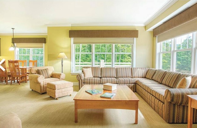 Smugglers Notch 4-bedroom, 4 bathroom Presidential condo in the North Hill Comm.