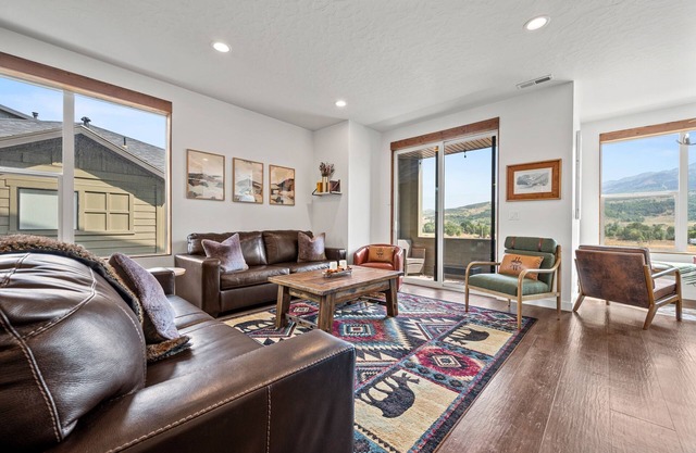 Snow Canyon Lodge | Pool | Hot Tub | Pickleball