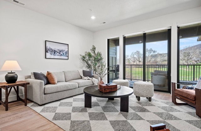Snowbird Eagle's Nest B203 | Golf | Pineview Res
