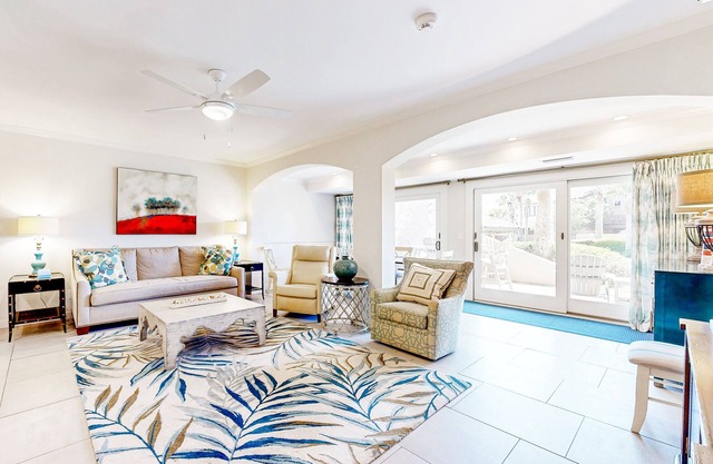 Snowbird friendly, oceanfront community with optional golf cart!