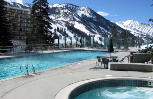 Snowbird Ski Resort - 2 Bett / 2 Badezimmer mit Whirlpool!