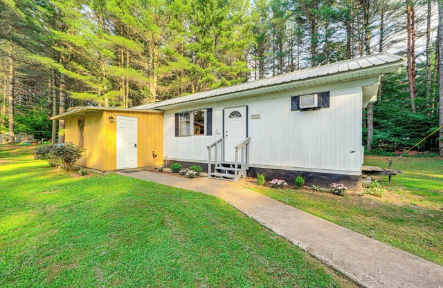 Snowmobile & ATV Trails On-Site: Adirondacks Abode