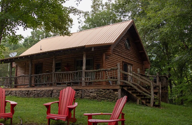 Snowshoe Log Cabin - Dancing Star