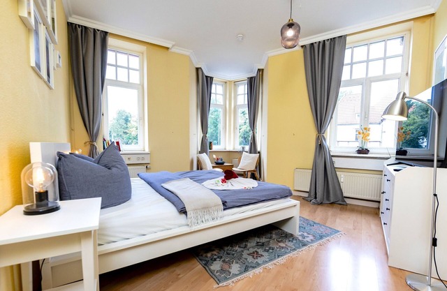 ★ Helle Jugendstil FeWo mit Schlafzimmer im ❤ Erfurts ★