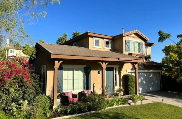 So. Cal Living near Redlands- Beautiful 3,000 sq. ft. HOME - access to jacuzzi!
