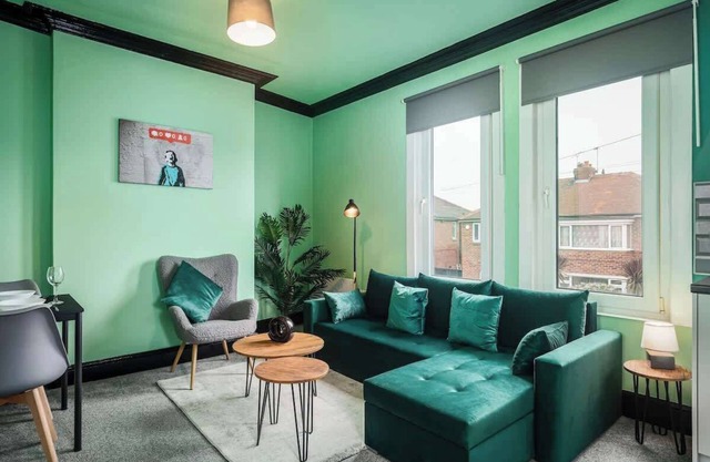 Social Media Adventure - 1 Bed Doncaster