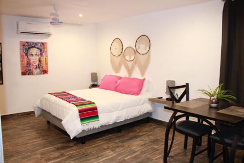Sol de México Apartments