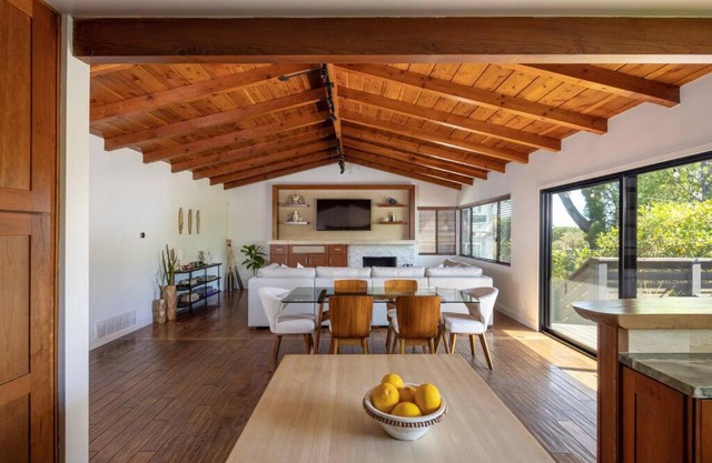 Solana Beach House! Minutes to Dog Beach & Cedros