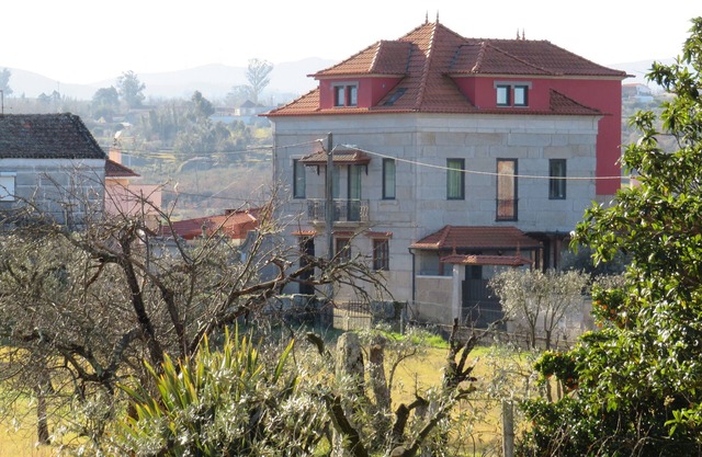 Solar dos Alperces Double bedroom, private bathroom. Price/room/night