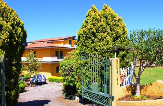 Einzige Wohnung mit Meer und Bergblick, kostenloses Wi Fi (Nr. 6)