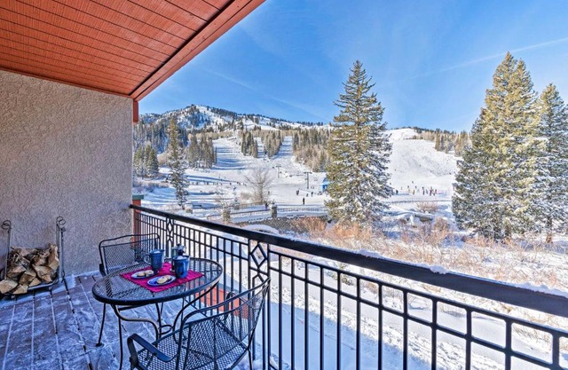 Solitude Creekside Condo-Closest to Ski Lift!