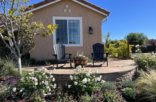 Solvang/Buellton area holiday/ vacation upscale Rental w/ patio, grill