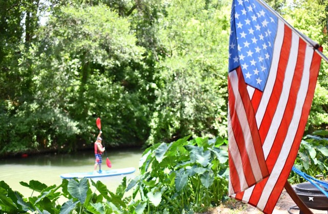 Son's Rio Cibolo Birdhouse Cabin #19 Family Cabin that Sleeps 6 Comfortably!