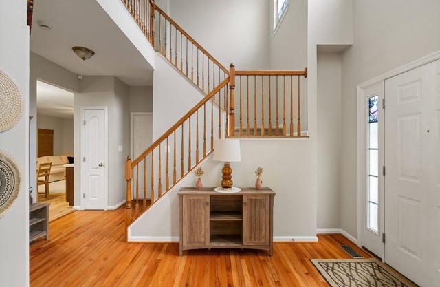 Serene Retreat With Hot Tub, Midterm Stays Available
