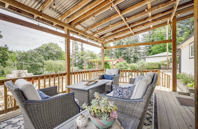 Sonoma County Vacation Rental w/ Vineyard Views!