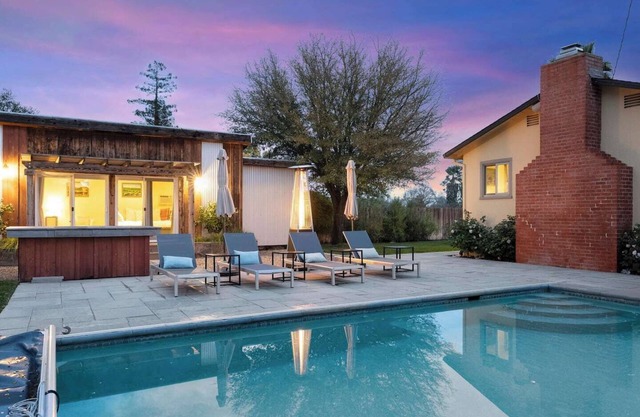 Sonoma Vineyard House, Pool Hot Tub near Plaza