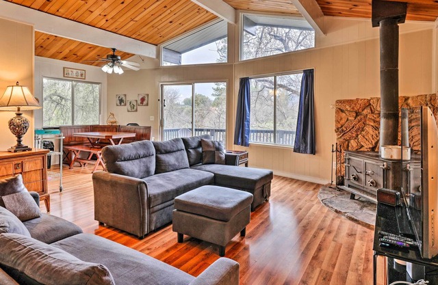 Sonora Cabin w/ Deck + Private Yard!
