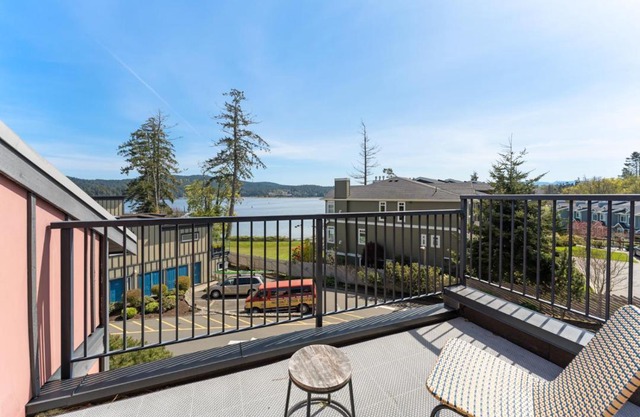 Sooke Harbour Resort & Marina