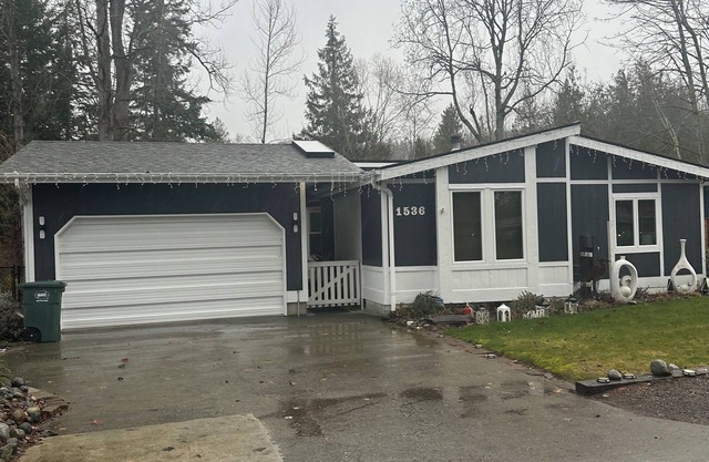 Soothing 2-bedroom house in Bellingham 20nMin from sky resort Mt Baker , lake