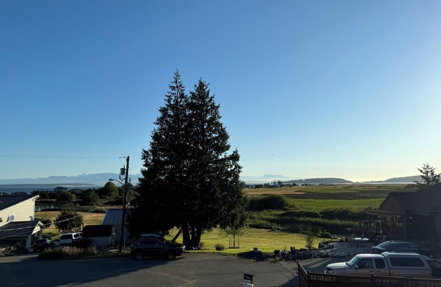 Soothing 3-bedroom house with WiFi in charming Coupeville