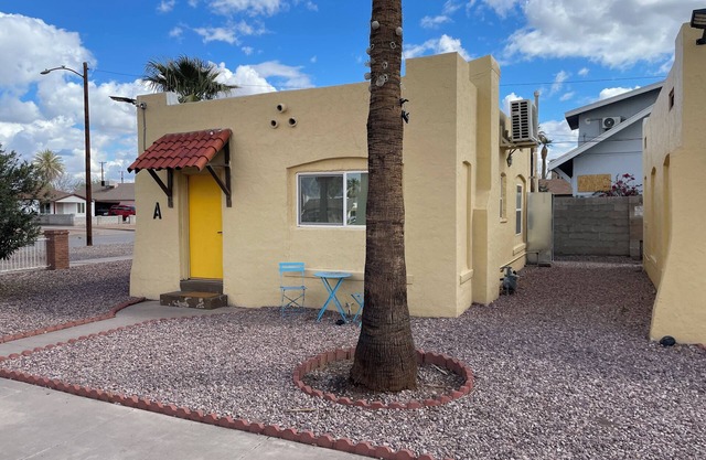 Soothing cottage with AC/heat in sunny Phoenix