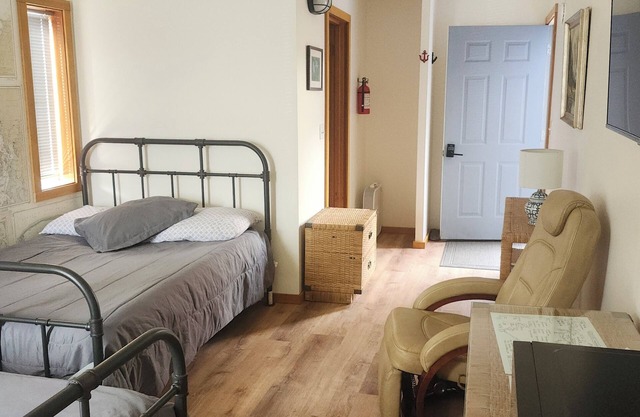 Soothing hotel with WiFi in charming Sekiu