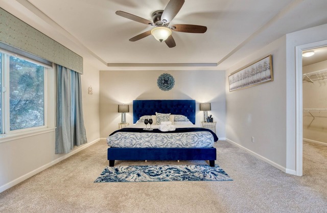 SOOTHING VILLA: Spacious house, nice neighborhood