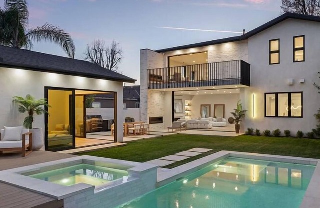 Soothing Villa with best AC breeze in charming Los Angeles,