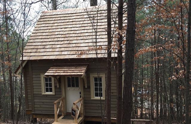 Sophie's Roost Baumhaus im Candlelight Forest Resort