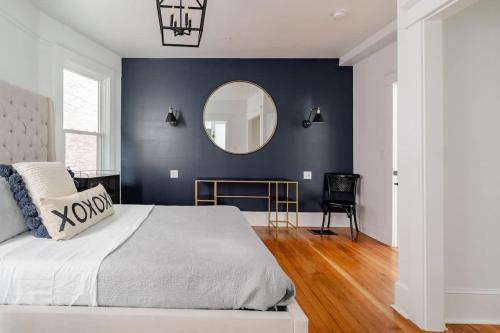 Sophisticated 2BR - Prime NW 23rd Location